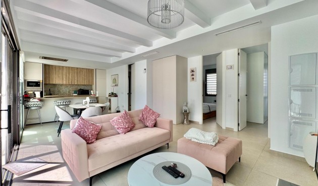 Resale - Villa -
San Miguel de Salinas - Blue Lagoon - Galán