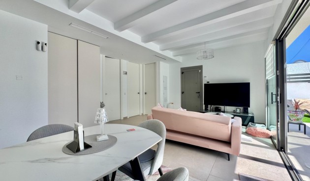 Resale - Villa -
San Miguel de Salinas - Blue Lagoon - Galán