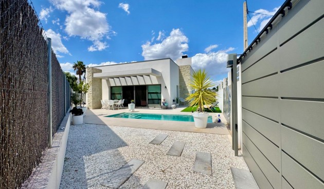 Resale - Villa -
San Miguel de Salinas - Blue Lagoon - Galán