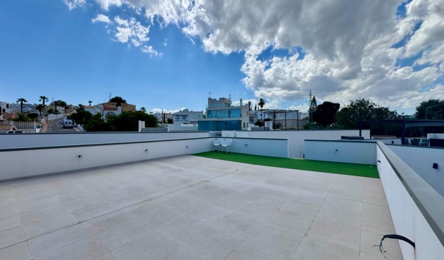 Resale - Villa -
San Miguel de Salinas - Blue Lagoon - Galán