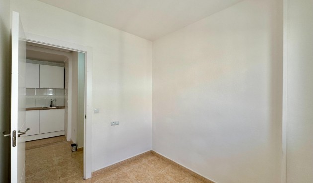 Resale - Apartment -
Torrevieja - Centro