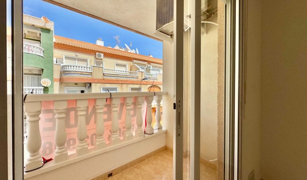 Resale - Apartment -
Torrevieja - Centro