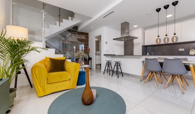 Brukt - Villa -
Villamartin - Orihuela Costa