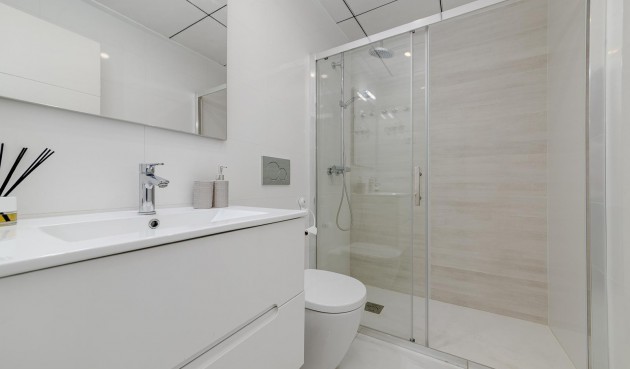 Brukt - Villa -
Villamartin - Orihuela Costa