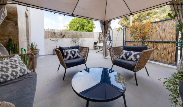 Brukt - Villa -
Villamartin - Orihuela Costa