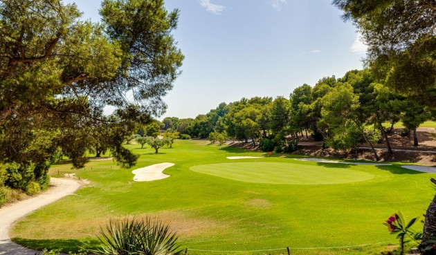 Brukt - Villa -
Villamartin - Orihuela Costa