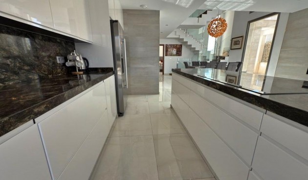 Återförsäljning - Villa -
Orihuela Costa - Villamartín
