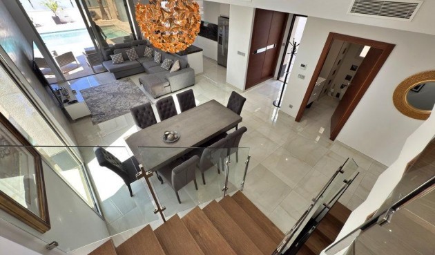 Återförsäljning - Villa -
Orihuela Costa - Villamartín