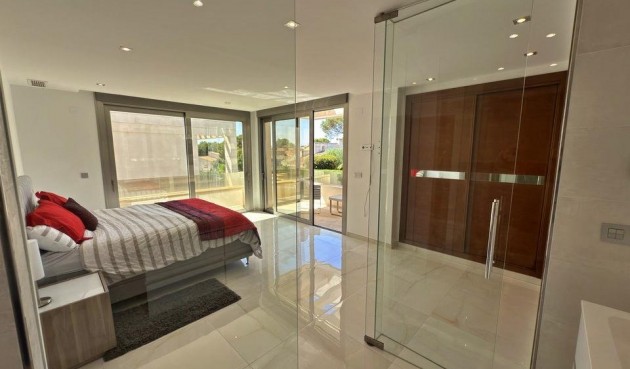 Återförsäljning - Villa -
Orihuela Costa - Villamartín
