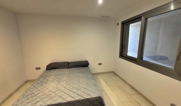 Återförsäljning - Villa -
Orihuela Costa - Villamartín