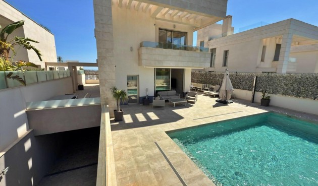 Återförsäljning - Villa -
Orihuela Costa - Villamartín