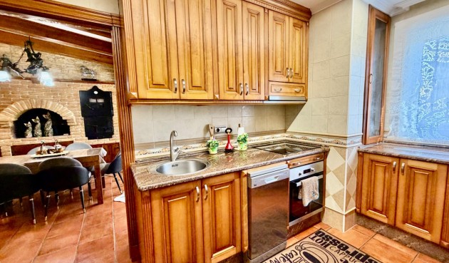 Resale - Town House -
Orihuela Costa - La Zenia