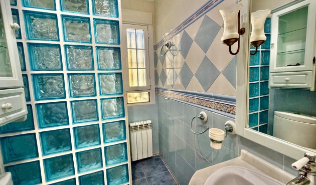 Resale - Town House -
Orihuela Costa - La Zenia