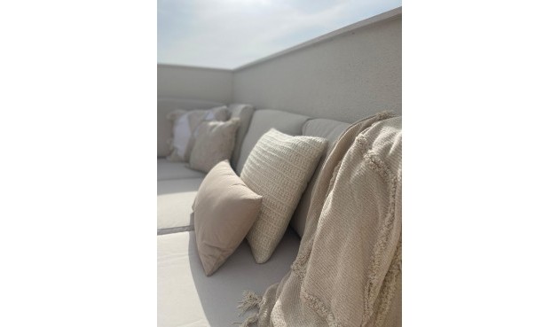 Resale - Penthouse -
Orihuela Costa - Las Filipinas