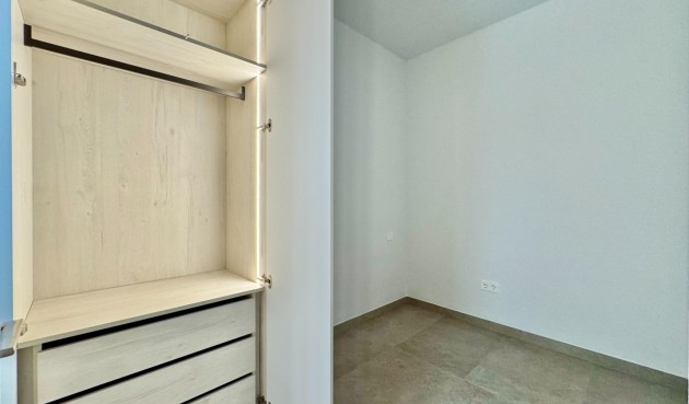 Resale - Apartment -
Torrevieja - Habaneras