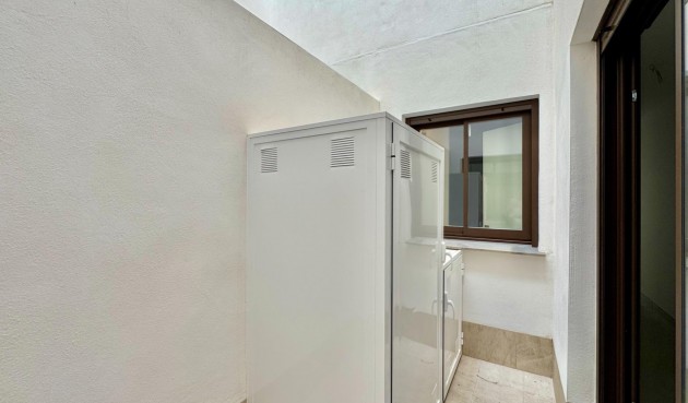 Resale - Apartment -
Torrevieja - Habaneras