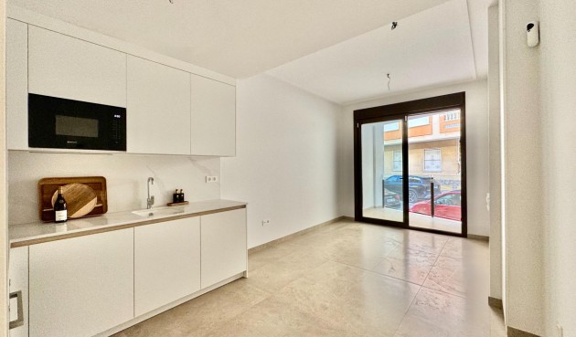 Resale - Apartment -
Torrevieja - Habaneras