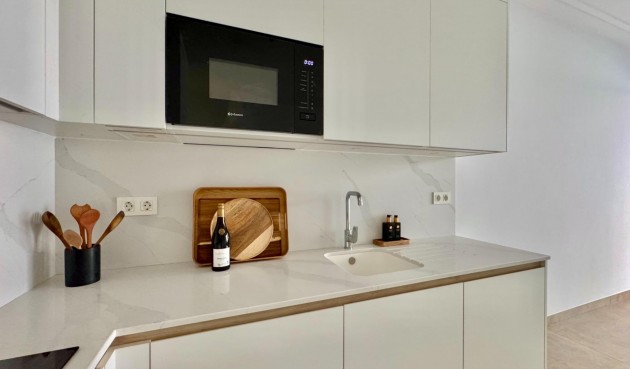 Resale - Apartment -
Torrevieja - Habaneras
