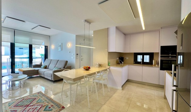 Resale - Villa -
San Miguel de Salinas - Bellavista