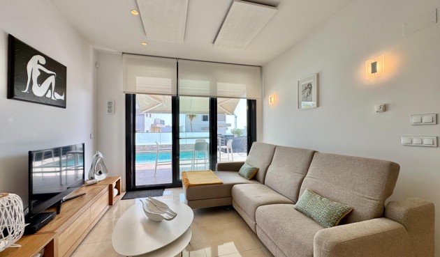 Resale - Villa -
San Miguel de Salinas - Bellavista