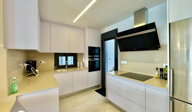 Resale - Villa -
San Miguel de Salinas - Bellavista