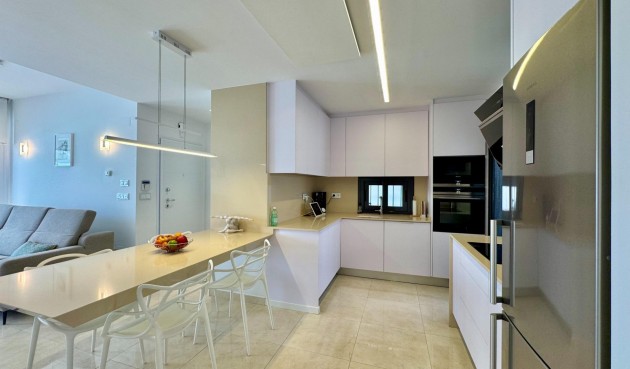 Resale - Villa -
San Miguel de Salinas - Bellavista