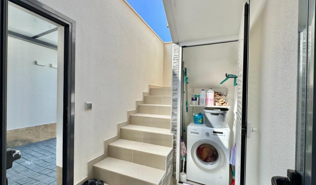 Resale - Villa -
San Miguel de Salinas - Bellavista