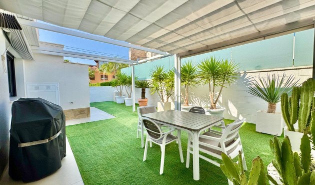 Resale - Villa -
San Miguel de Salinas - Bellavista