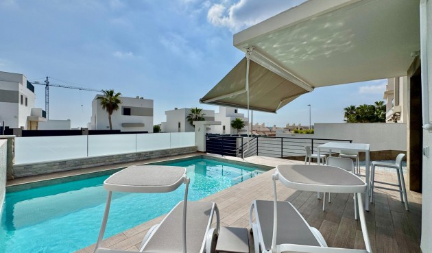 Resale - Villa -
San Miguel de Salinas - Bellavista