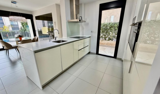 Resale - Villa -
Rojales - Cuidad Quesada