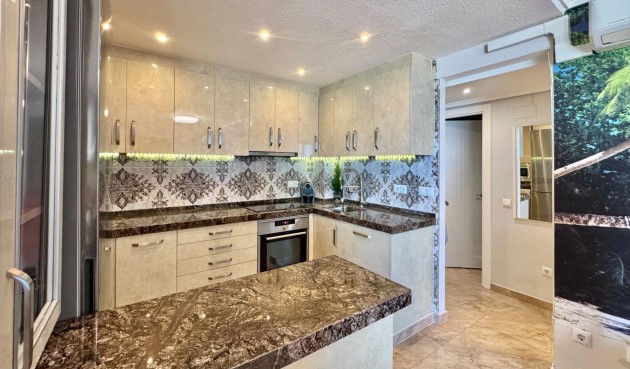 Resale - Apartment -
Torrevieja - Torre La Mata