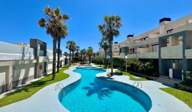 Resale - Apartment -
Torrevieja - Torre La Mata