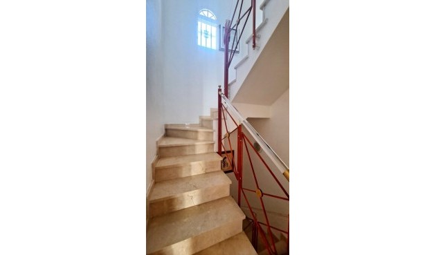 Resale - Town House -
Los Dolses - Inland