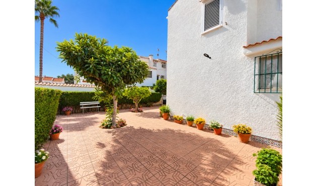 Resale - Town House -
Torrevieja - Costa Blanca