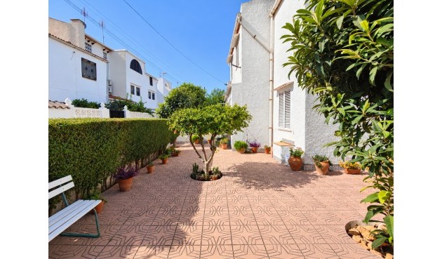 Resale - Town House -
Torrevieja - Costa Blanca
