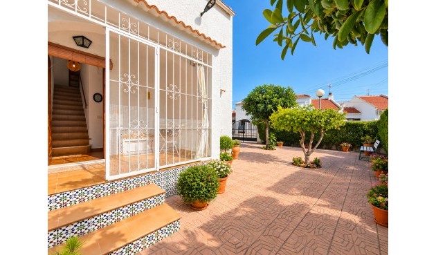 Resale - Town House -
Torrevieja - Costa Blanca
