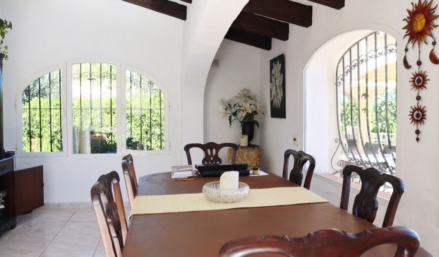 Återförsäljning - Villa -
Orba - Inland