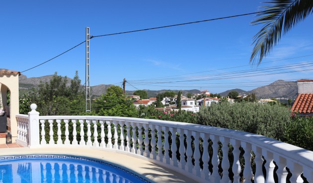Återförsäljning - Villa -
Orba - Inland