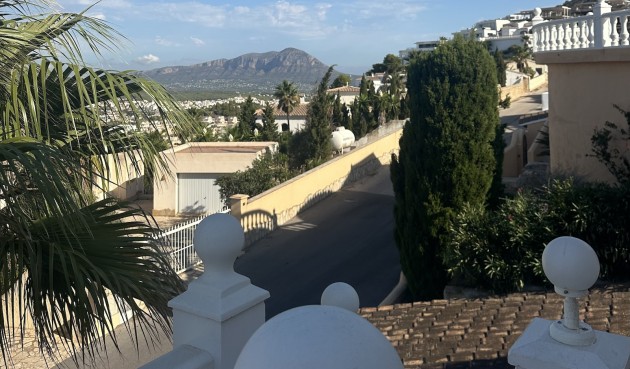 Resale - Villa -
Cumbre del Sol - Costa Blanca