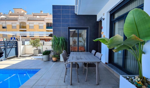 Resale - Villa -
Formentera del Segura - Costa Blanca