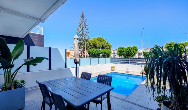 Resale - Villa -
Formentera del Segura - Costa Blanca