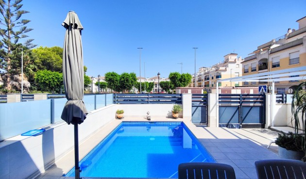 Resale - Villa -
Formentera del Segura - Costa Blanca