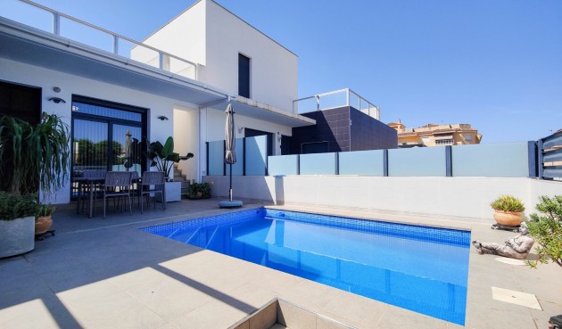 Resale - Villa -
Formentera del Segura - Costa Blanca