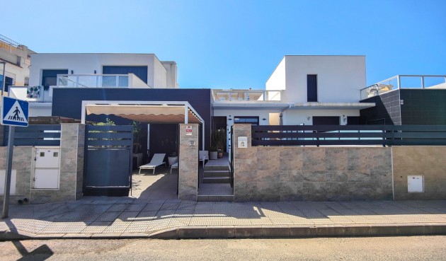Resale - Villa -
Formentera del Segura - Costa Blanca