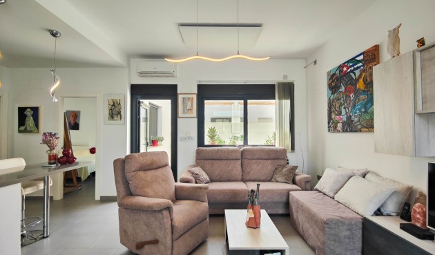 Resale - Villa -
Formentera del Segura - Costa Blanca