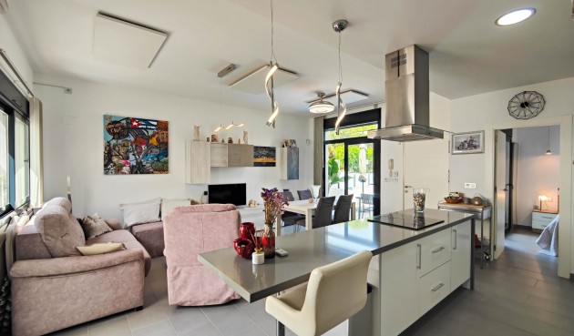 Resale - Villa -
Formentera del Segura - Costa Blanca