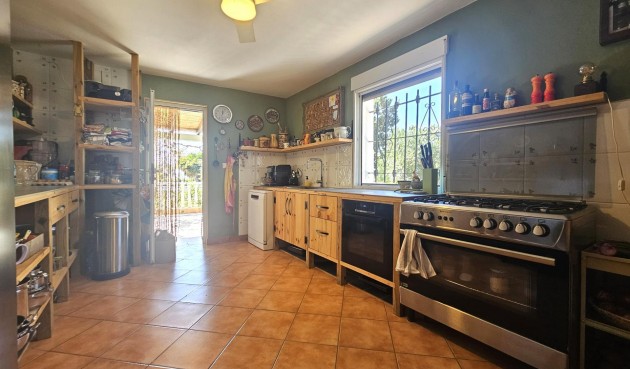 Resale - Villa -
Orihuela - Molins-campaneta-san Bartolomé