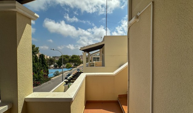Resale - Villa -
Villamartin - Costa Blanca