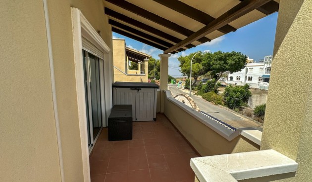 Resale - Villa -
Villamartin - Costa Blanca