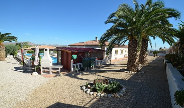 Brukt - Villa -
Campos del Río - Inland